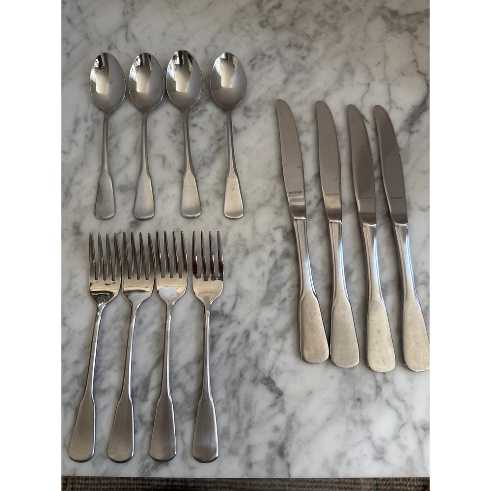 Oneida Minuteman Colonial Boston Stainless Flatware Set 12pc Knives Forks Spoons